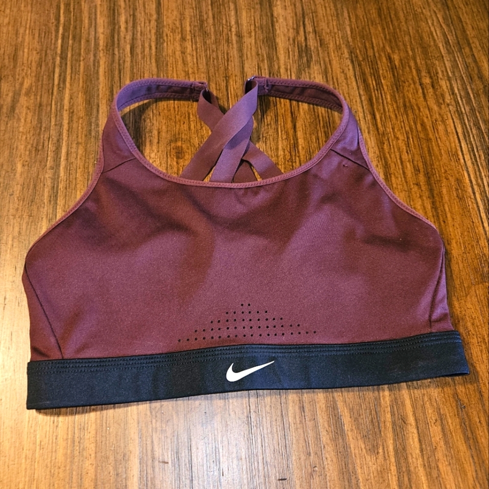 NIKE DRI-FIT Size M Women's Red Lined Wireless Pull On Cross Back Sports Bra